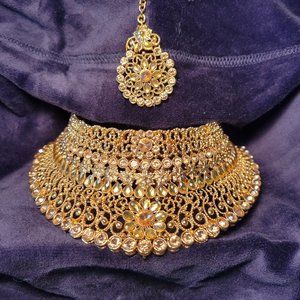 Indian Fashion Jewelry Necklace & Tikka Set